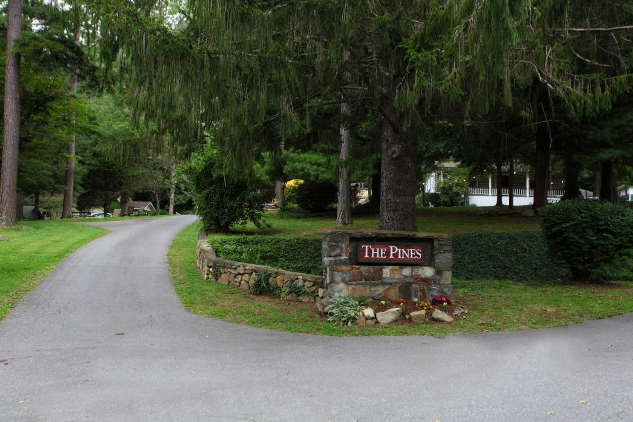 The Pines Cottages Woodfin Exterior foto