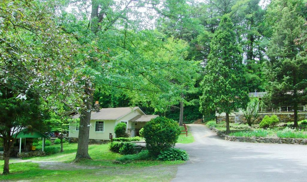 The Pines Cottages Woodfin Exterior foto